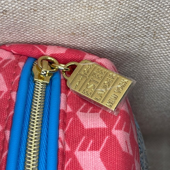 NWOT Estée Lauder Pink Makeup Bag - Picture 6 of 8